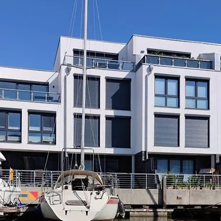 Hotel na wodzie Windspeel Segelboot