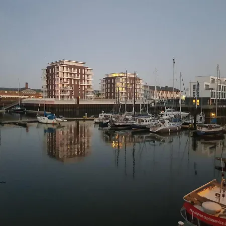 Windspeel Segelboot Hotel na wodzie Cuxhaven